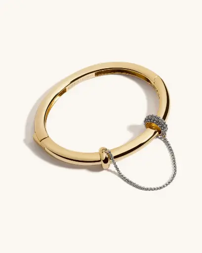 [JMB07GPF26] Molly Bangle